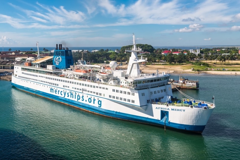 Conhe?a a Mercy Ships e seus navios-hospitais