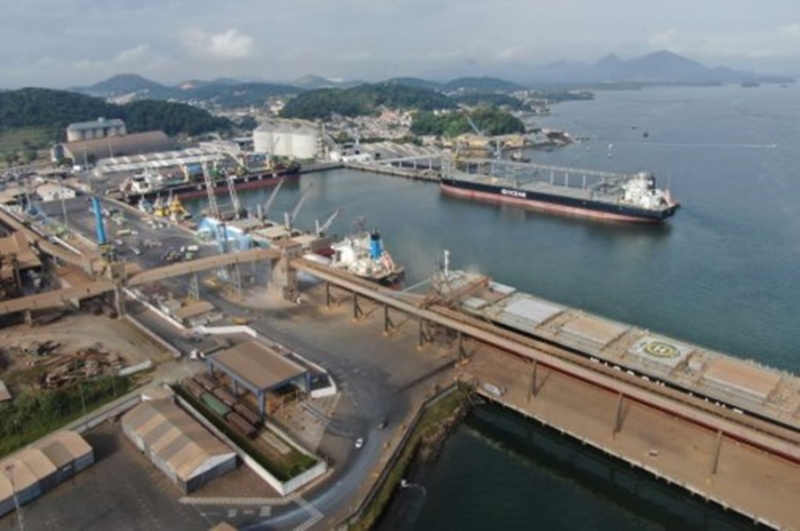 Porto de S. Francisco do Sul inicia batimetria em canal de acesso