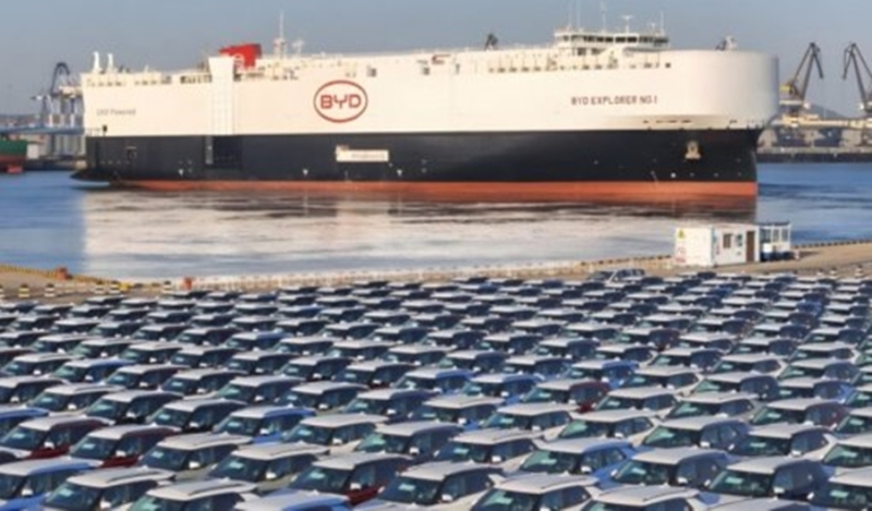 BYD constr?i navio para exportar seus carros na China