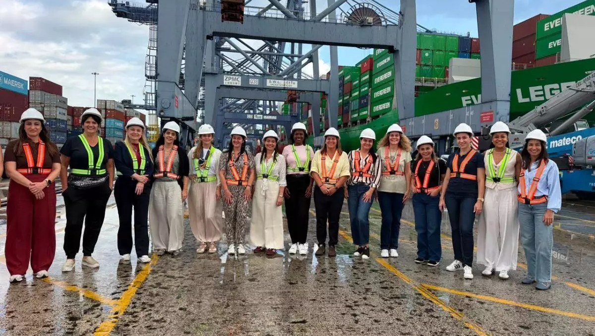 Portuárias brasileiras conhecem de perto operação portuária estratégica no Panamá