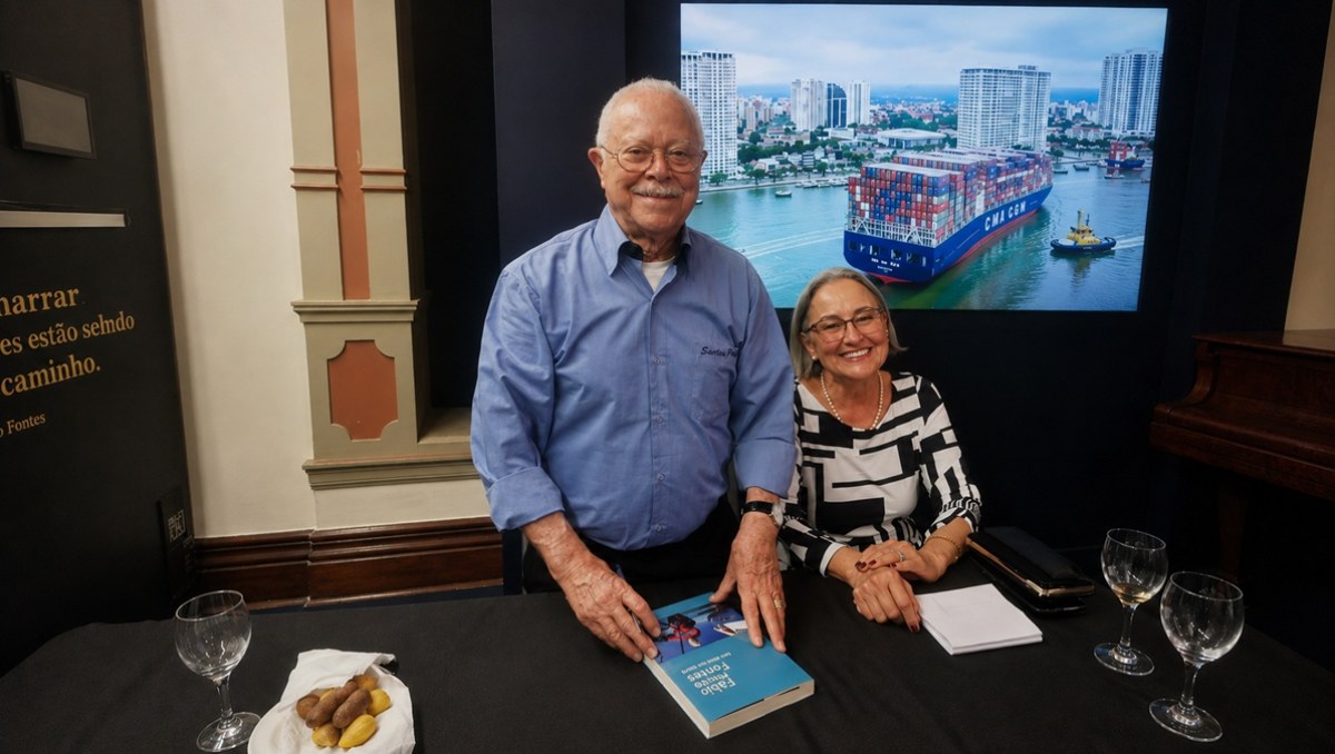 Prático Fábio Fontes lança biografia que atravessa quase 60 anos do Porto de Santos
