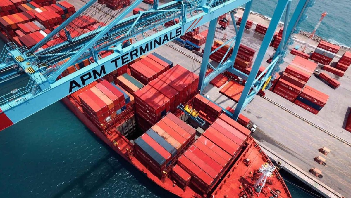 APM Terminals avalia oportunidades de expansão em meio à indefinição do megaterminal.