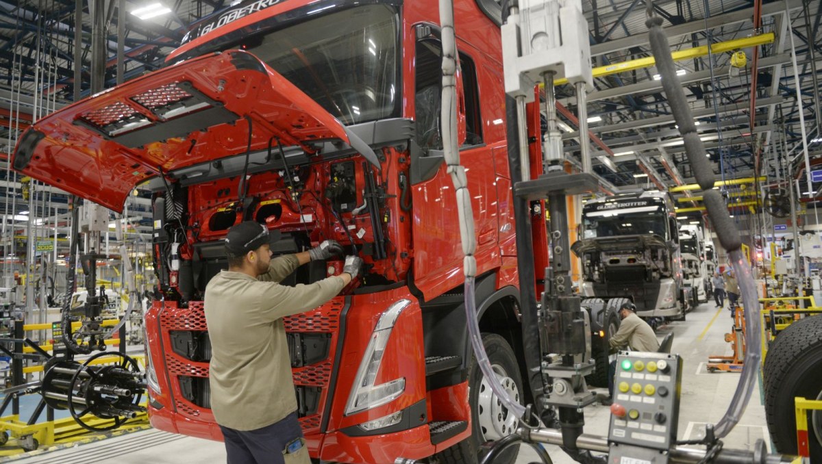 Após fim do Move Brasil, Anfavea vê mercado de caminhões sem recuperação consistente em 2027