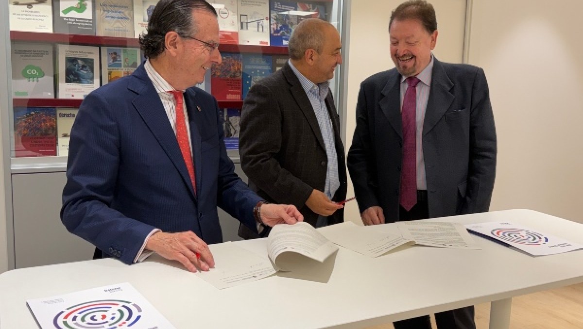 Grupo Arola y Oficina Comercial de Ecuador en España acuerdan impulsar conocimiento aduanero y de comercio internacional