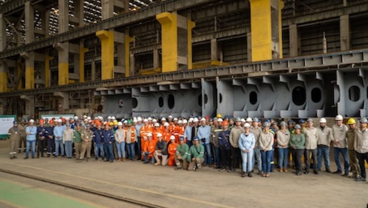 Estaleiro Rio Grande inicia navio contratado pela Transpetro