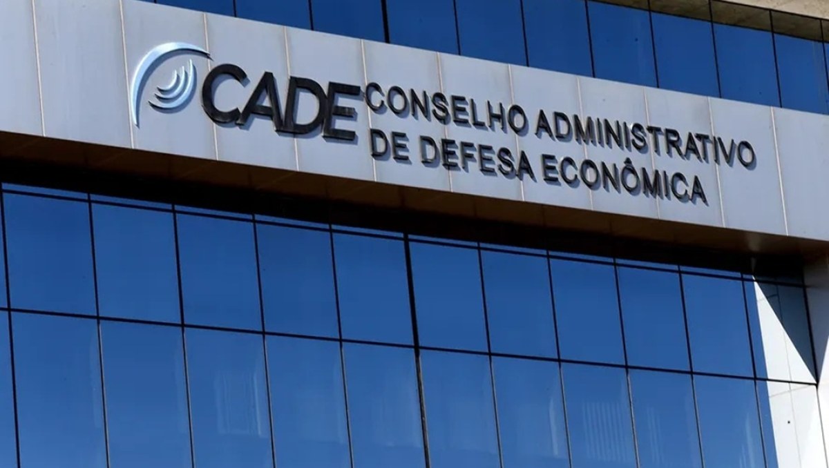 Cade investiga 33 multinacionais por suspeita de troca de informações sobre salários e benefícios
