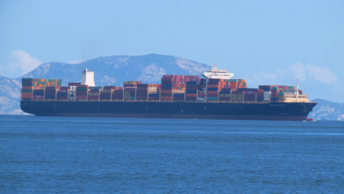 Navieras reportan incendio a bordo de portacontenedores en ruta desde Singapur a Santos