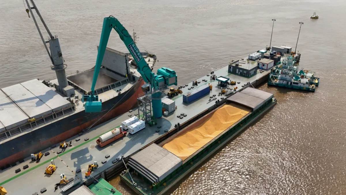 Super Porto Verde inicia operações com embarque de 27 mil toneladas de milho na Amazônia