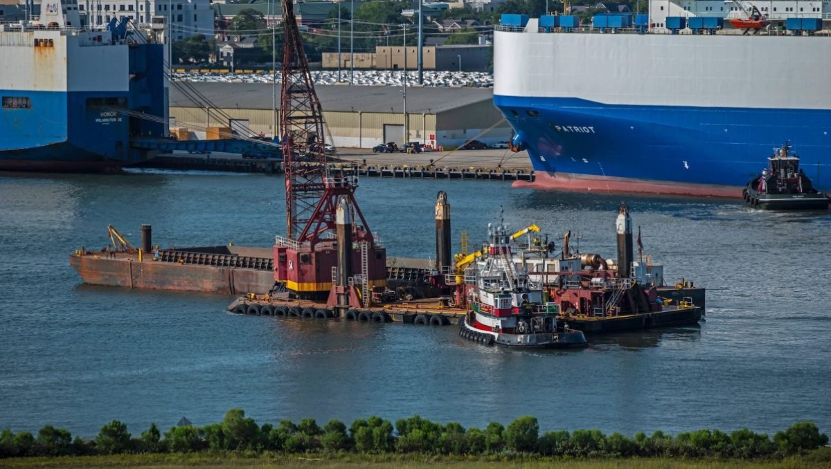 Army Corps Moves to Overhaul How U.S. Dredging Projects Are Awarded