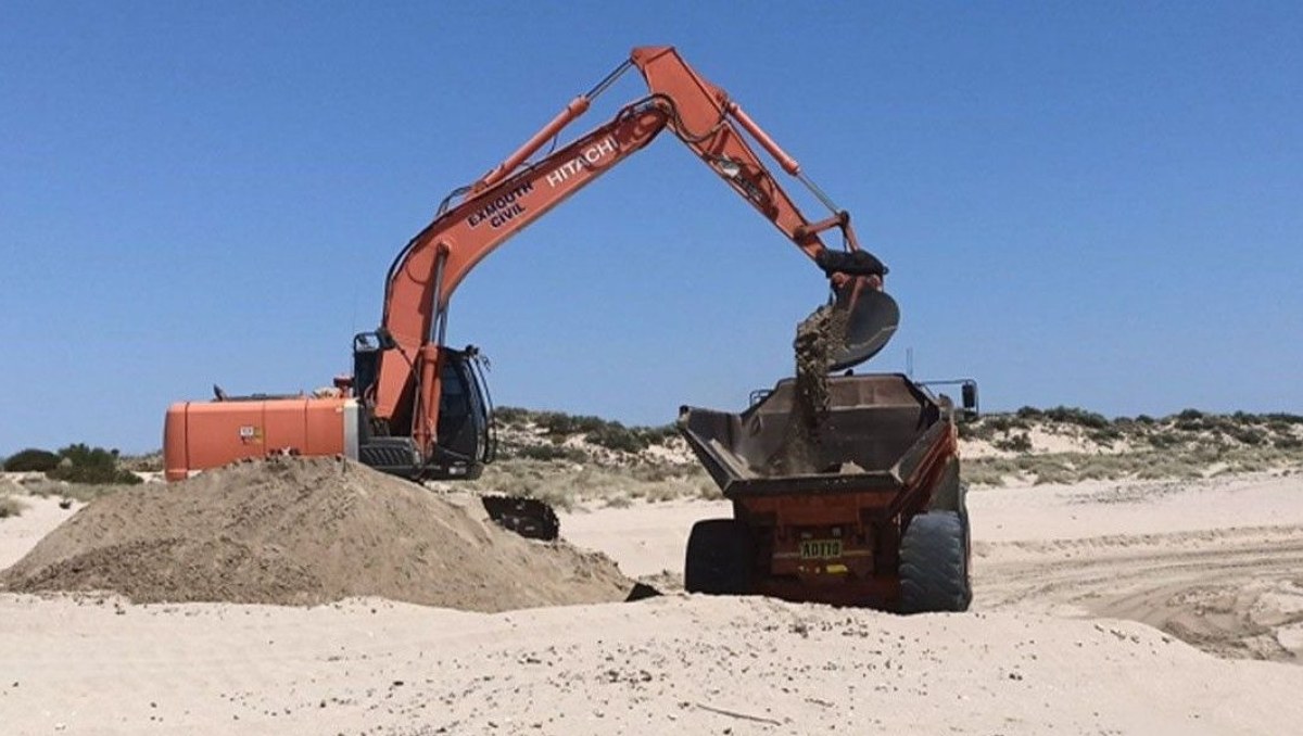 WA Department of Transport: Exmouth sand bypassing kicks off