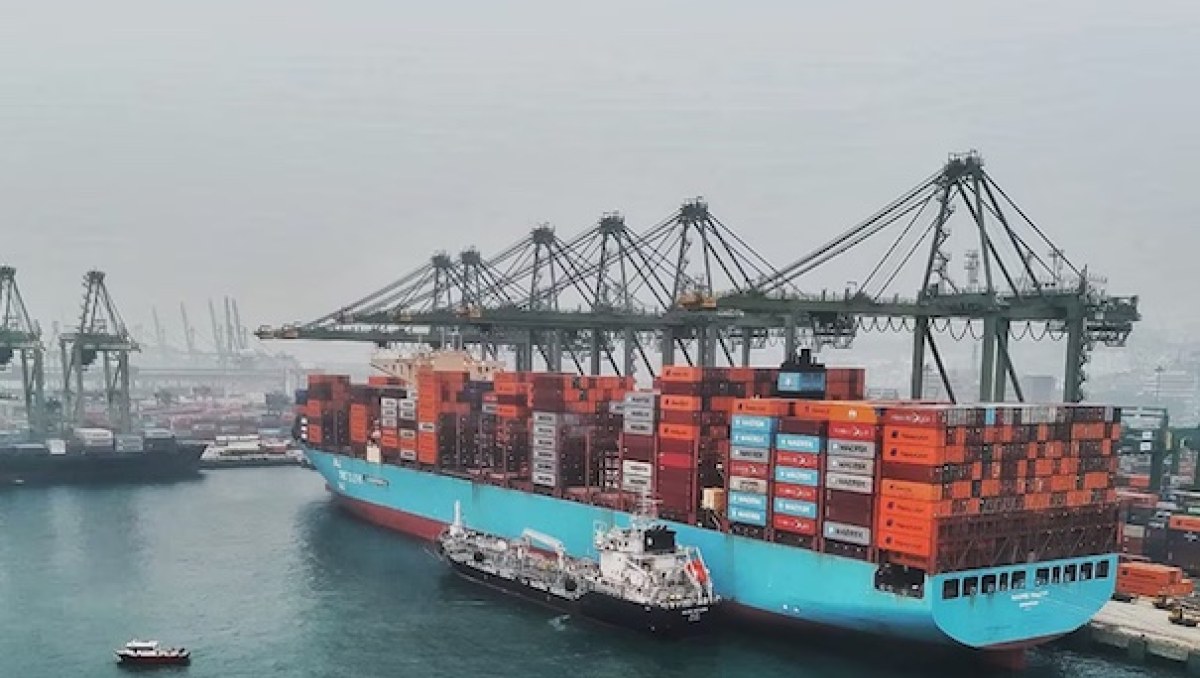 Maersk abastece navio com 5 mil toneladas de bioetanol em Singapura
