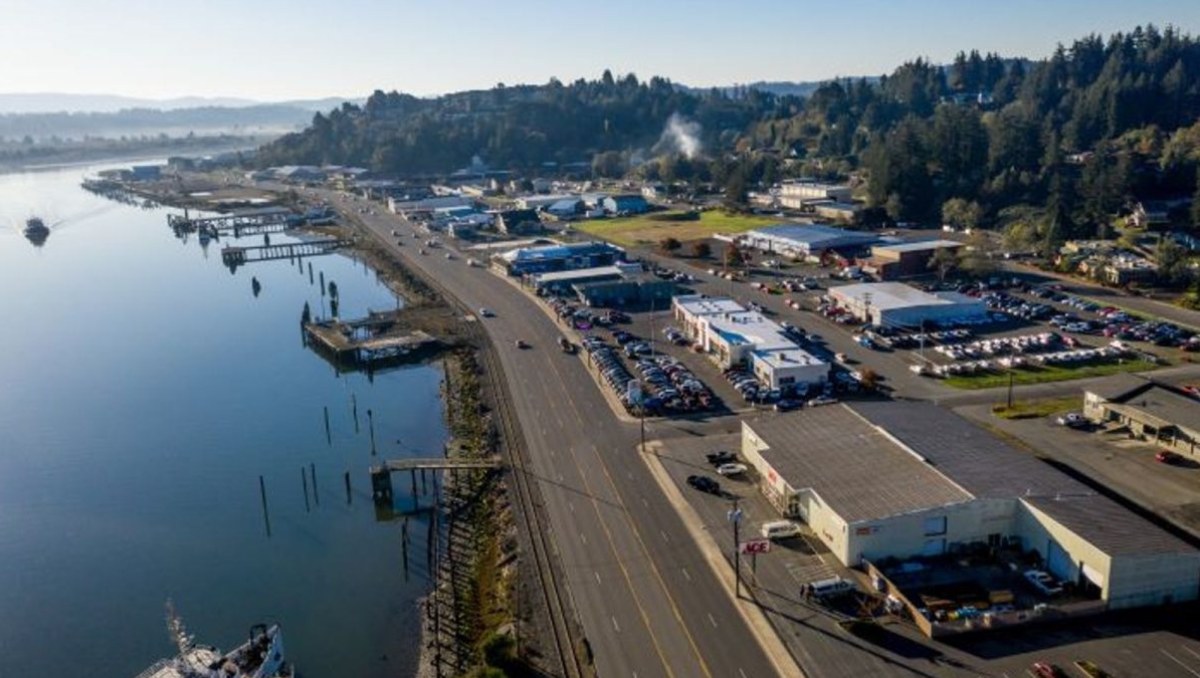 DOT grant for rail upgrade boosts prospects for Port of Coos Bay expansion