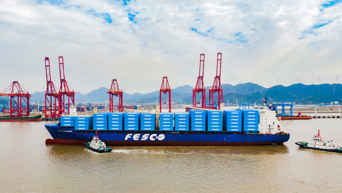 Fesco incrementa movimiento de contenedores entre Vladivostok y China en 31% a septiembre de 2026
