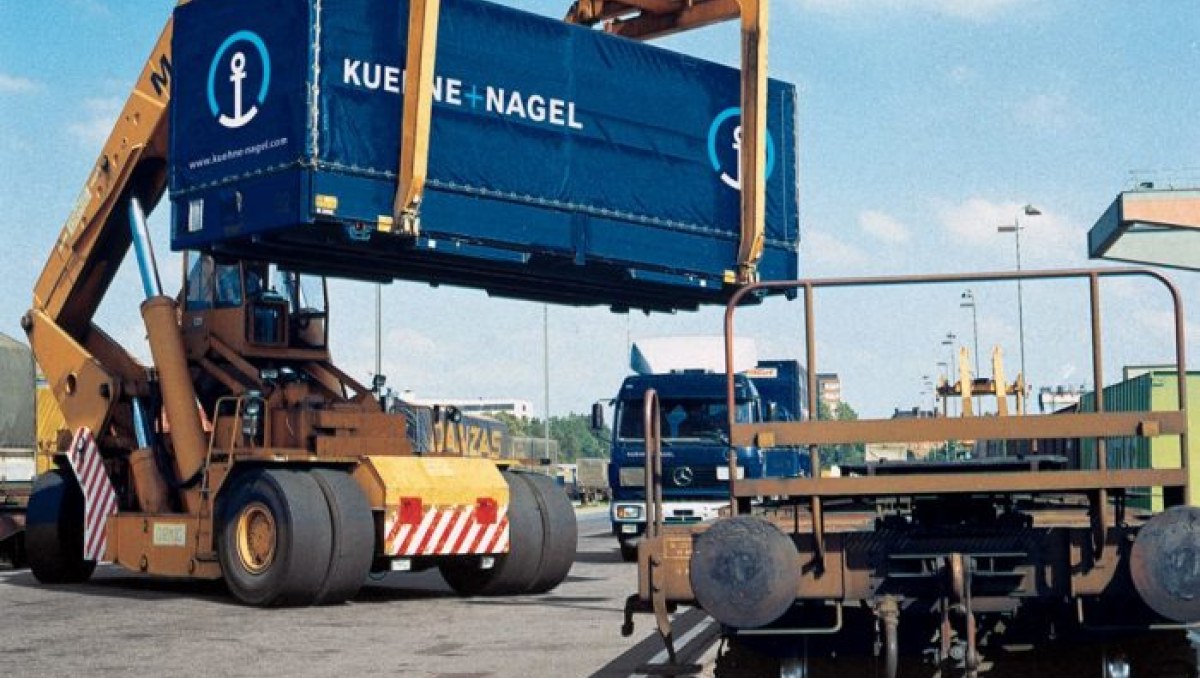 Kuehne+Nagel eleva sus perspectivas para 2026 gracias al impulso del sector tecnológico