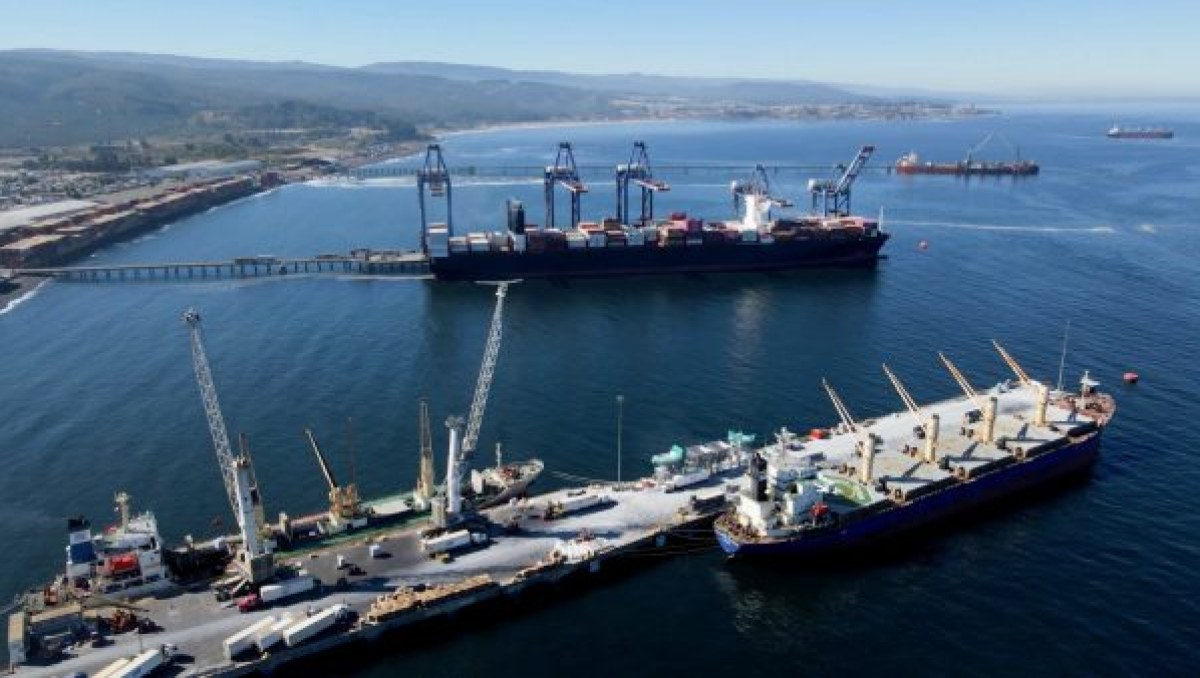 Arenas y minerales se suman al radar de Puerto Coronel para captar nuevas cargas vinculadas a Vaca Muerta