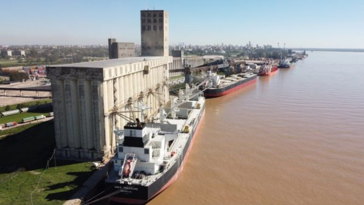 Argentina: Puertos públicos y zona franca de Santa Fe suman 3,3 millones de toneladas movilizadas hasta septiembre