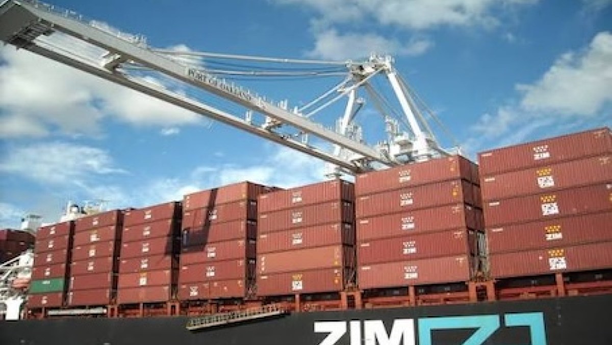 ZIM suspende rota entre EUA e costa brasileira