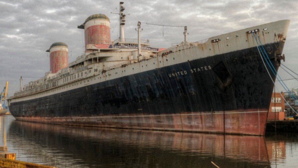 Trasladan de Alabama a Florida el SS United States para convertirlo en arrecife