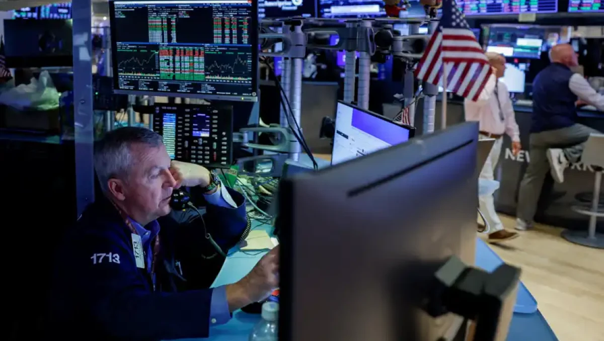 Futuros de Nova York operam estáveis com balanços corporativos e decisão do Fed no radar