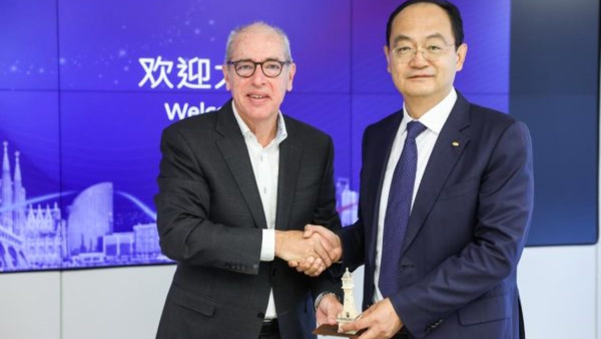 Barcelona y Shanghái incorporan a cadena logística del automóvil en desarrollo del corredor verde