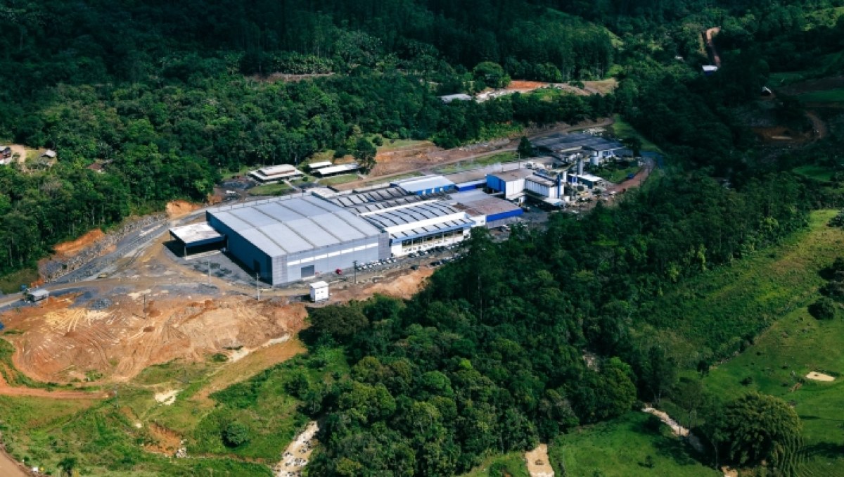 BN Papéis investe R$ 125 milhões para ampliar produção em Benedito Novo