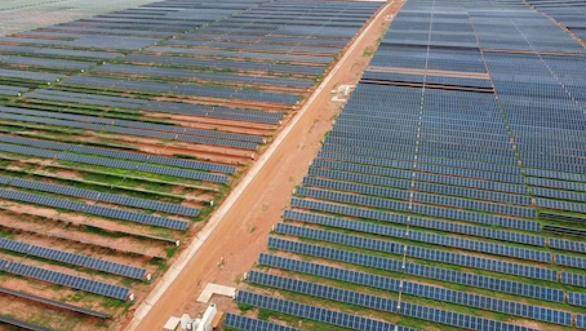 Motiva contrata energia solar para rodovias e trilhos por 15 anos