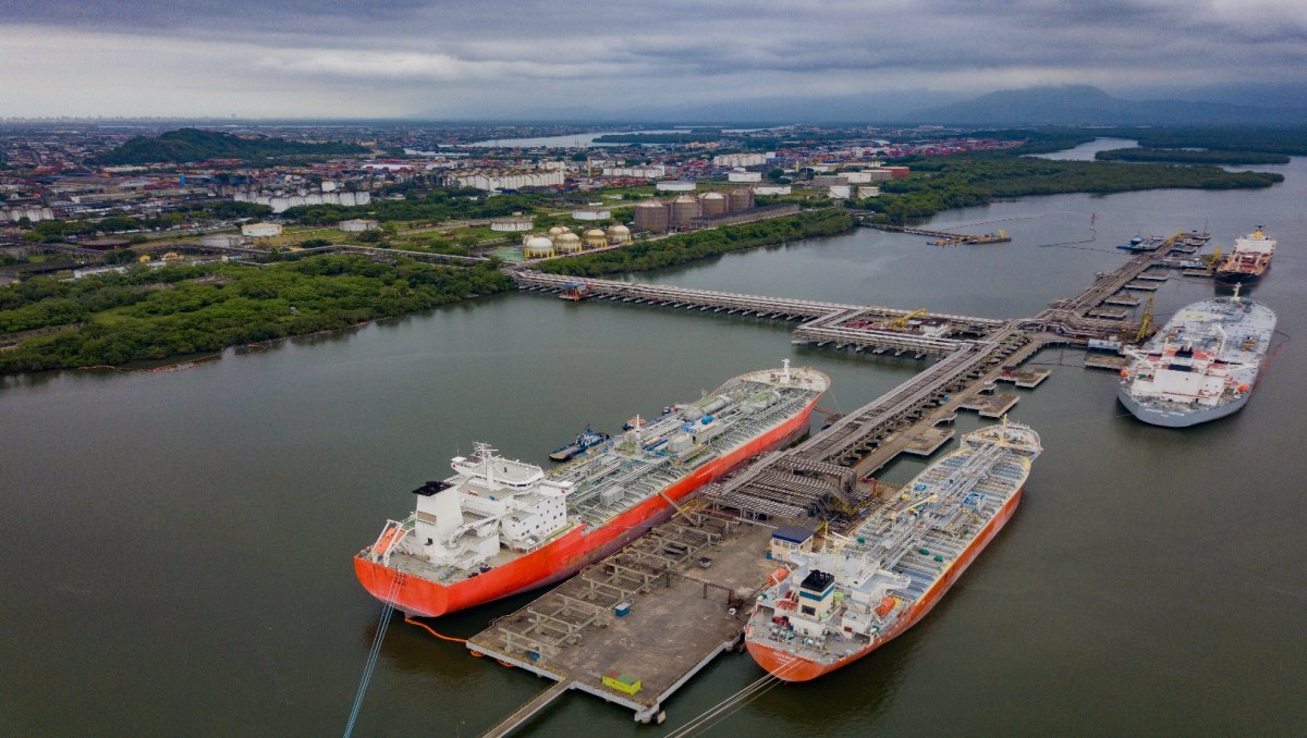 Brasil: Puerto de Santos alcanza hito histórico de manejo de carga entre enero y septiembre