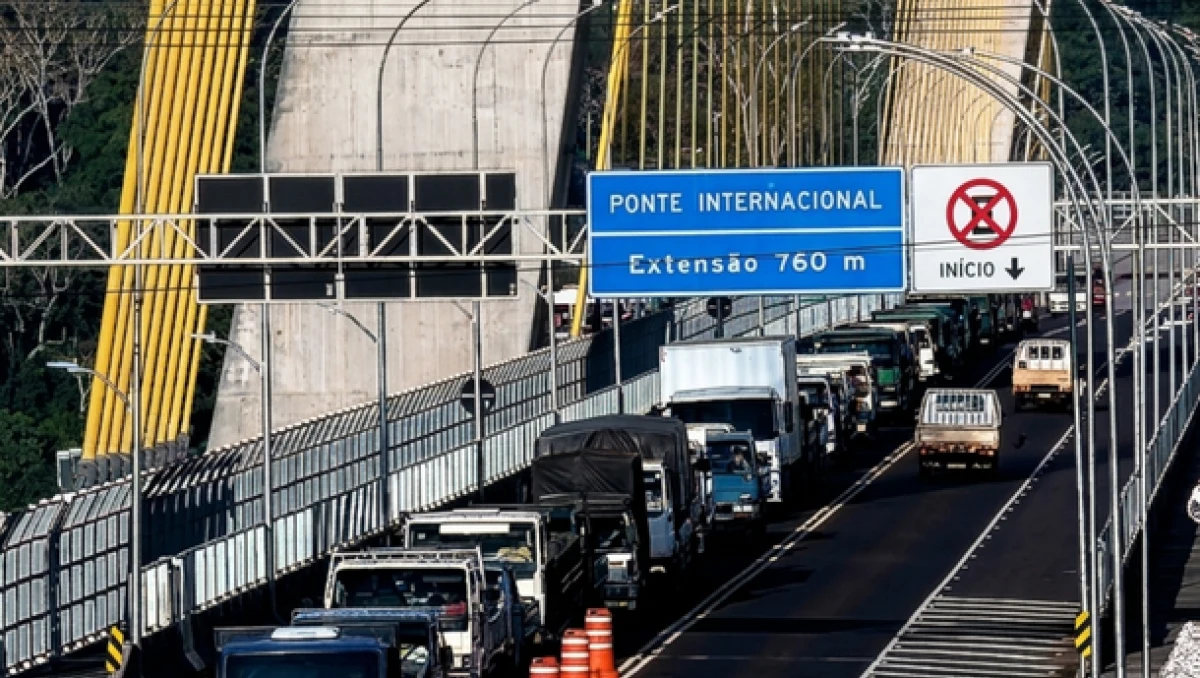 Brasil e Paraguai terão novas regras para transporte de pequenas cargas a partir de novembro