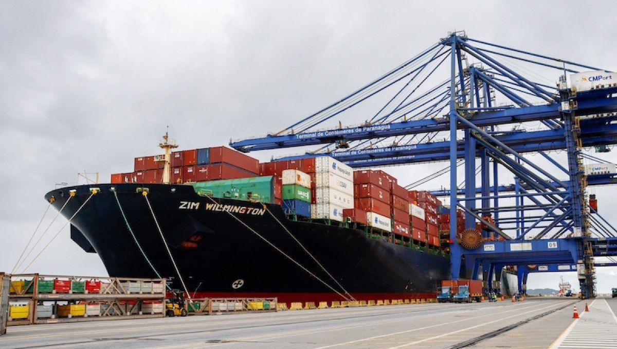 Paranaguá ganha nova rota semanal de contêineres com a China