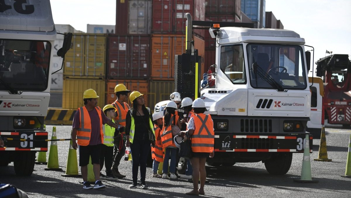 Iquique Terminal Internacional recibe a cerca de 2 mil personas en nueva jornada de puertas abiertas