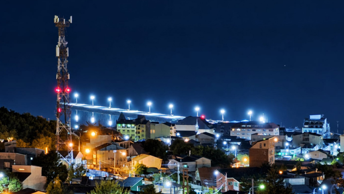 Argentina: Puerto de Ushuaia se prepara para recibir 550 cruceros con mejoras en iluminación de su muelle