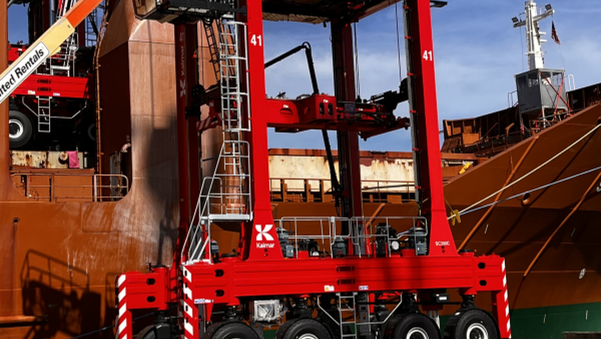 EE.UU.: Kalmar entregará reachstacker y straddle carrier a Tropical Shipping