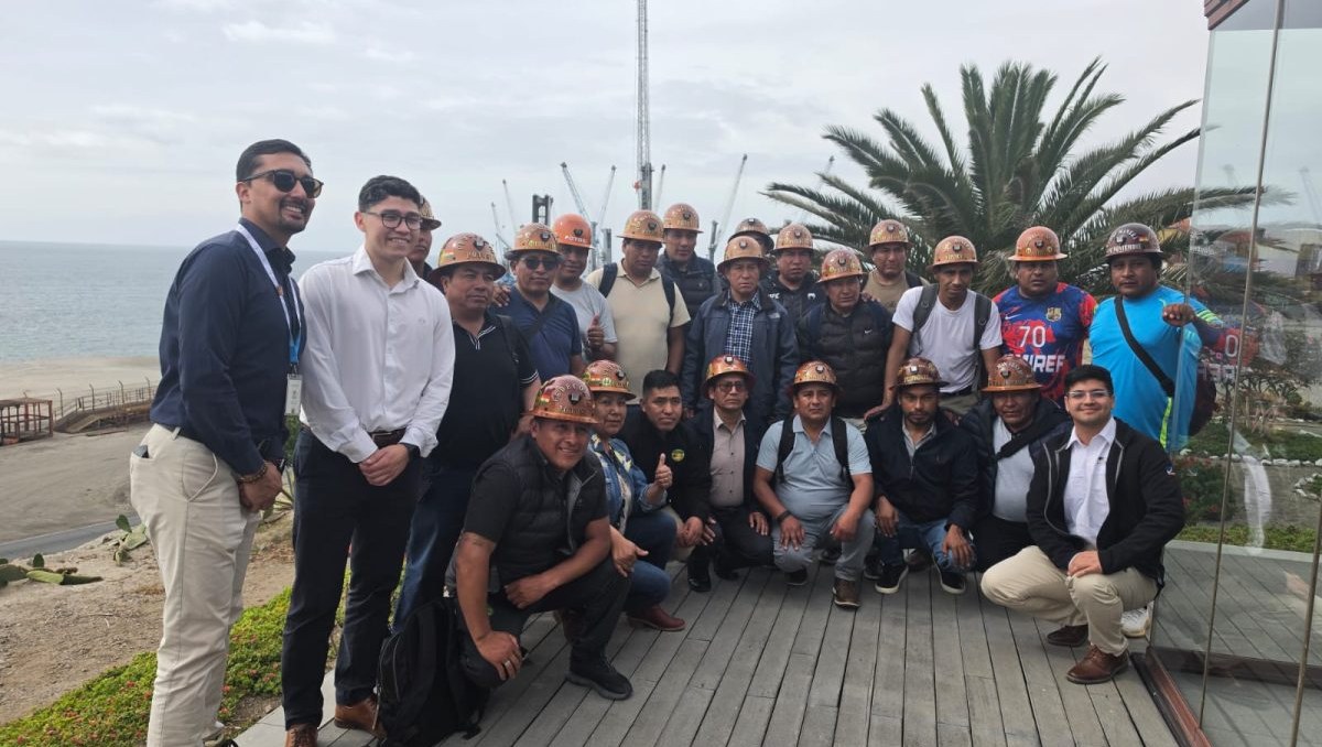 Delegación minera de Potosí conoce oferta portuaria de Mejillones