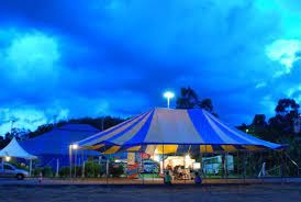 Circo Laheto inaugura nova lona com presença de personalidades de Goiânia