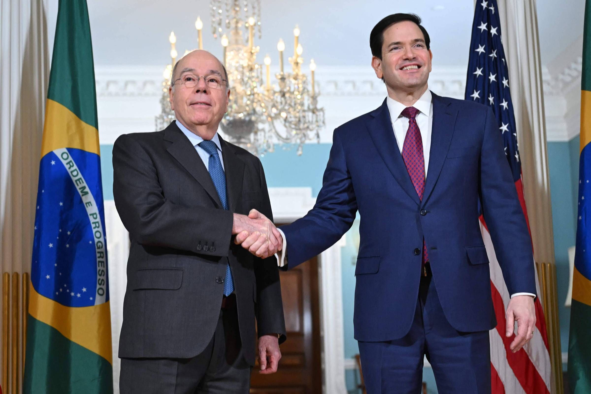 Mauro Vieira faz nova reunião com Rubio e espera resposta dos EUA sobre tarifas até semana que vem