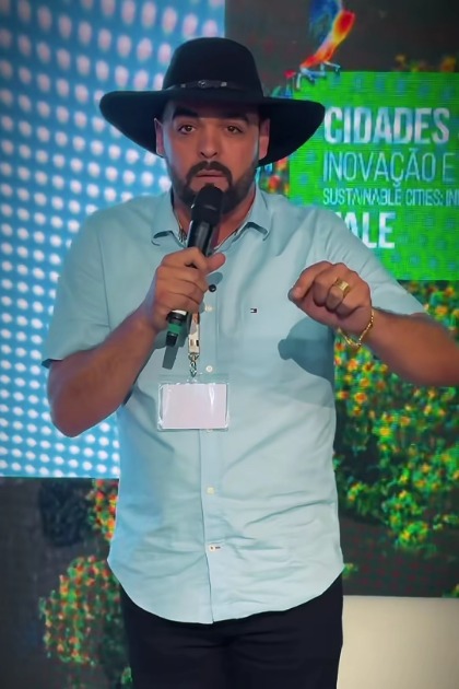 COP30: “A mineração não pode gerar bilionários e cidades pobres”, afirma AMIG Brasil em apoio à fala do prefeito Aurélio Goiano durante o evento