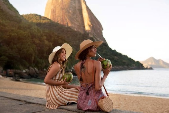 Férias sem carteira: Pix por aproximação já funciona em destinos fora do Brasil