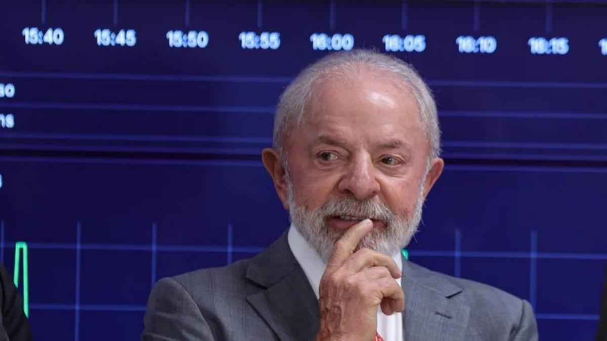 Lula veta emenda para ligação marítima entre aeroporto do Guarujá e Porto de Santos