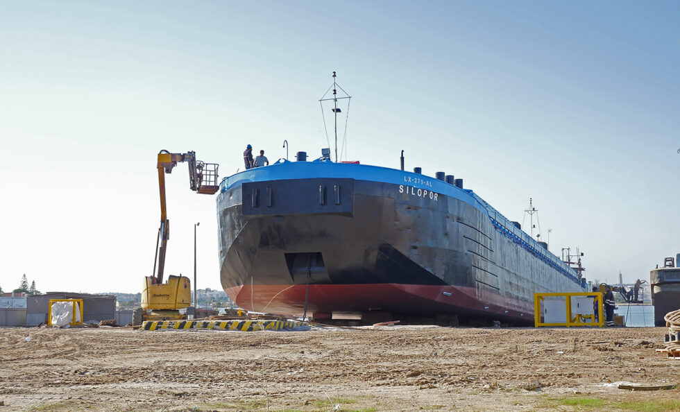 Silotagus investe 2,5 milhões de euros na modernização da frota fluvial do Tejo.