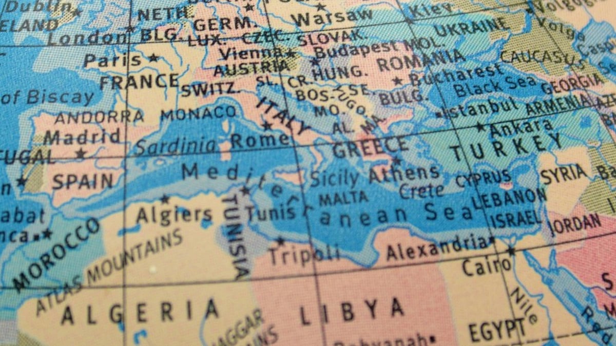 Five bodies of illegal migrants wash ashore near Tripoli