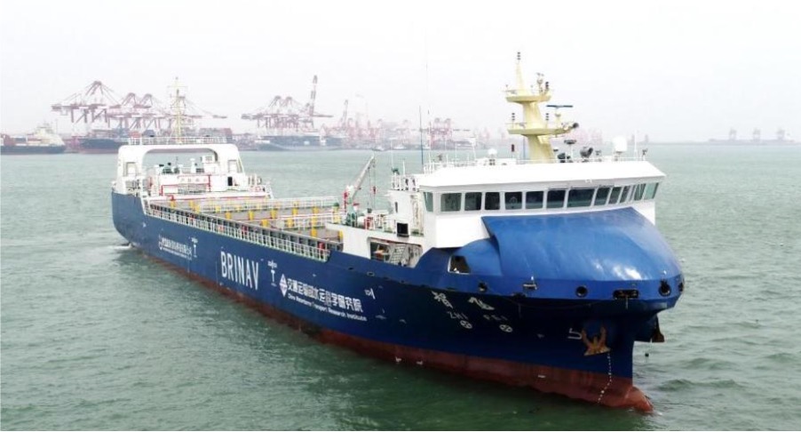 Qingdao estreia transporte autónomo de contentores sem tripulação.