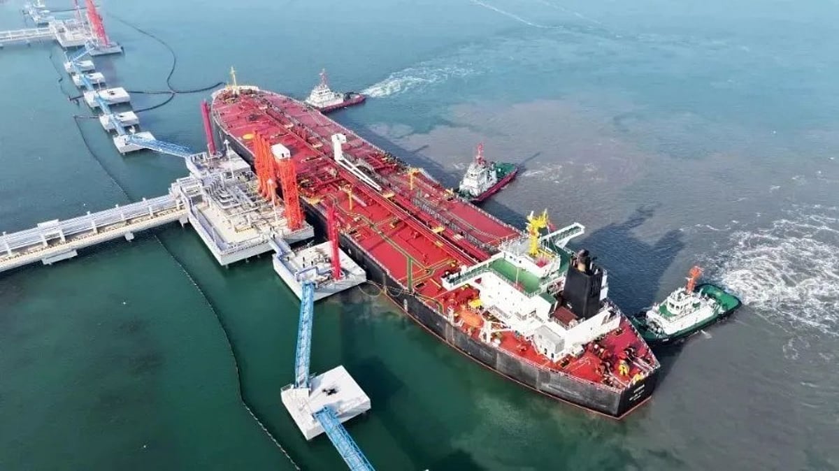 Asian oil buyers assess stockpiles, Middle East alternatives as Iran conflict escalates