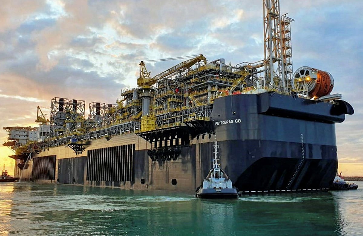 Petrobras monitoring fallout from Iran conflict, watching before fuel price decision