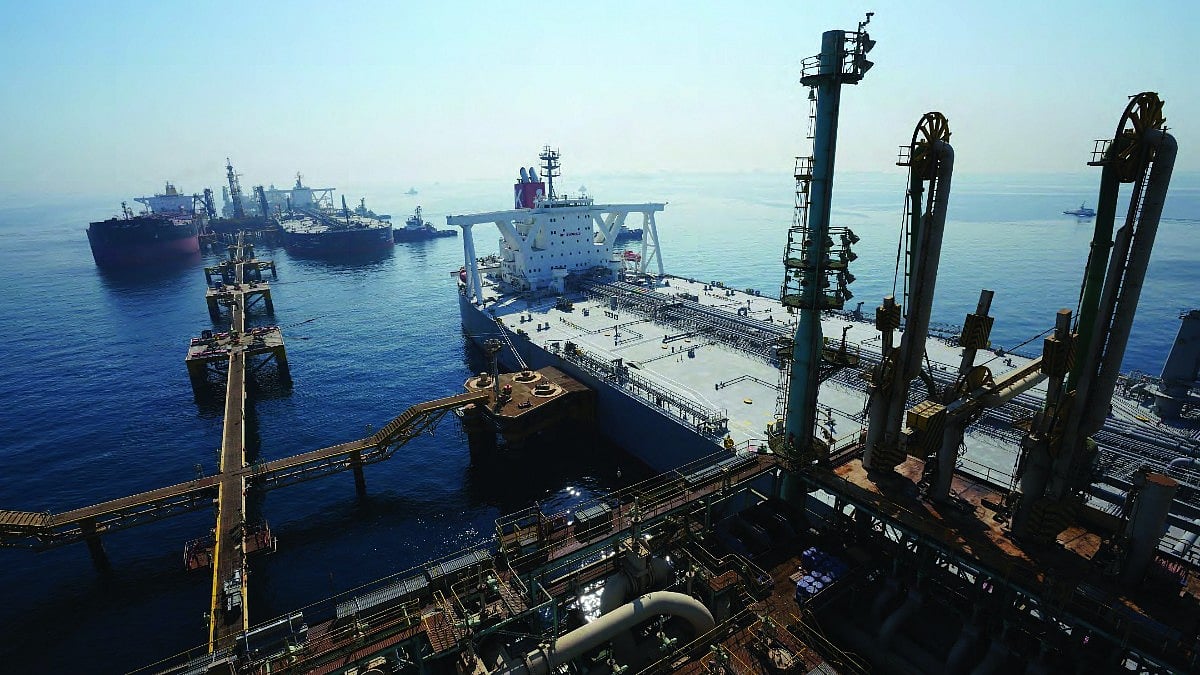 Iran apologises to Persian Gulf neighbours while escalating strikes