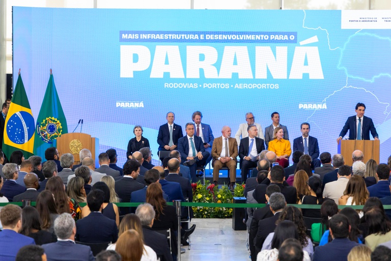 Concessão do canal de acesso ao Porto de Paranaguá (PR) terá investimento de R$ 1,23 bilhão