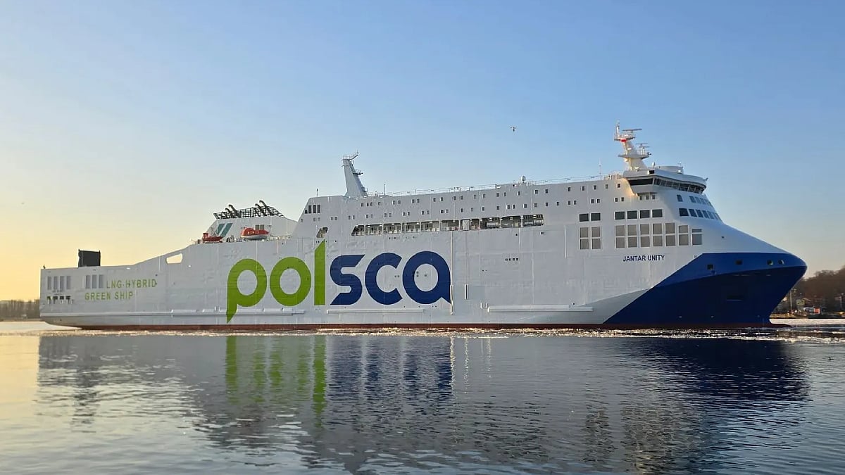 VESSEL REVIEW | Jantar Unity – Hybrid LNG-powered ferry for overnight Baltic Sea trips between Poland and Sweden
