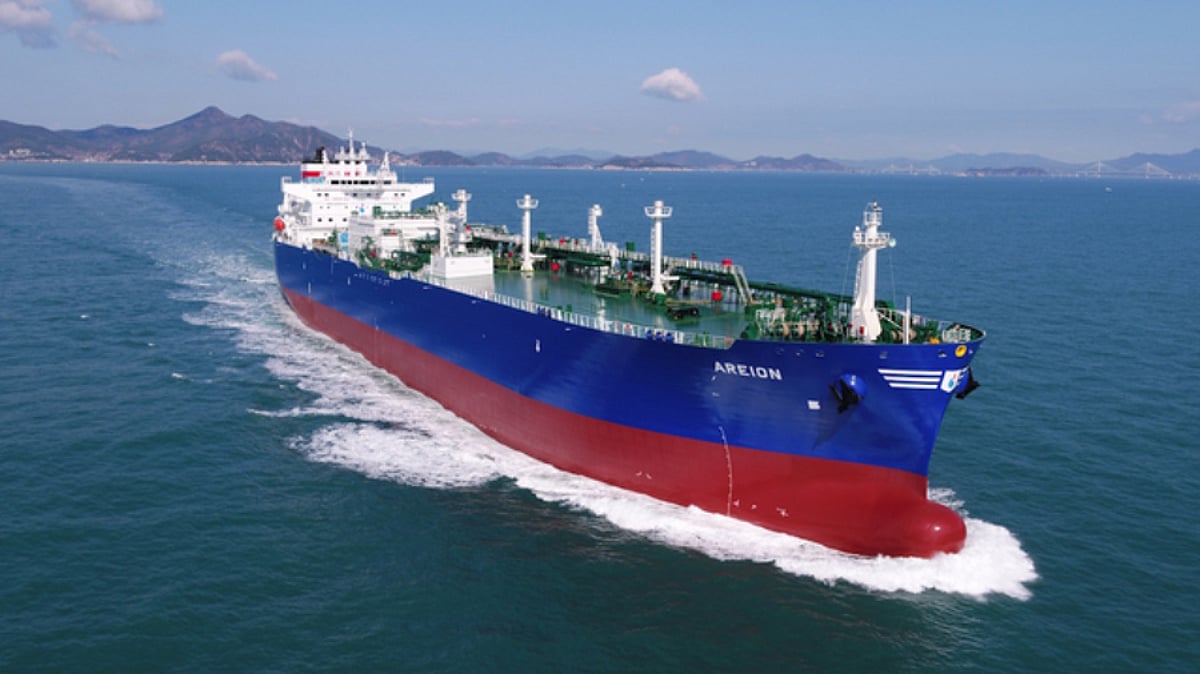 Dorian LPG takes delivery of new dual-fuel VLGC