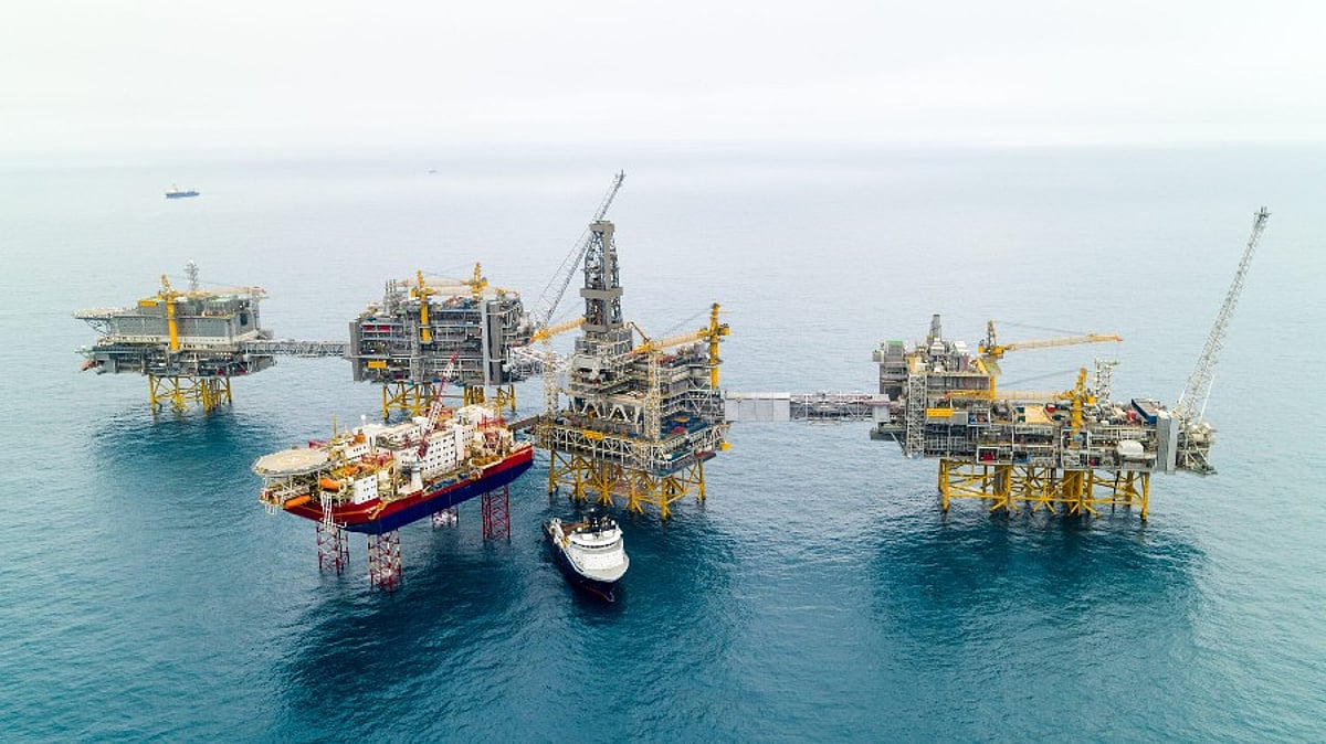 Activist-captured Danish funds back challenge against Nordea over Arctic oil at AGM