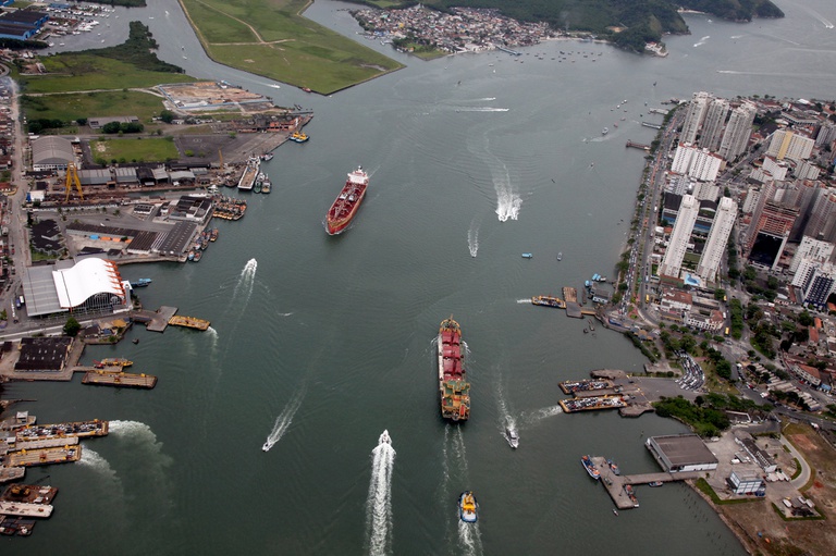 Aberta consulta pública sobre concessão do canal de acesso ao Porto de Santos