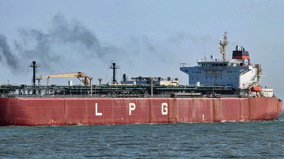 Dois navios indianos de GPL atravessam Ormuz.